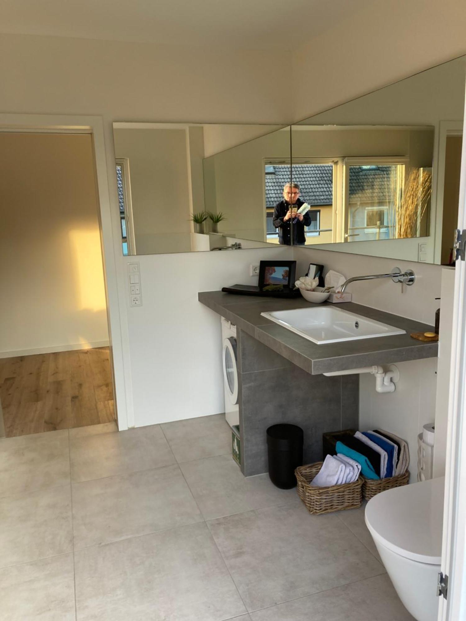Neues Penthouse-Loft Mit Konuskarte Fuer Gratis Oepnv Apartment Ehrenkirchen Exterior foto