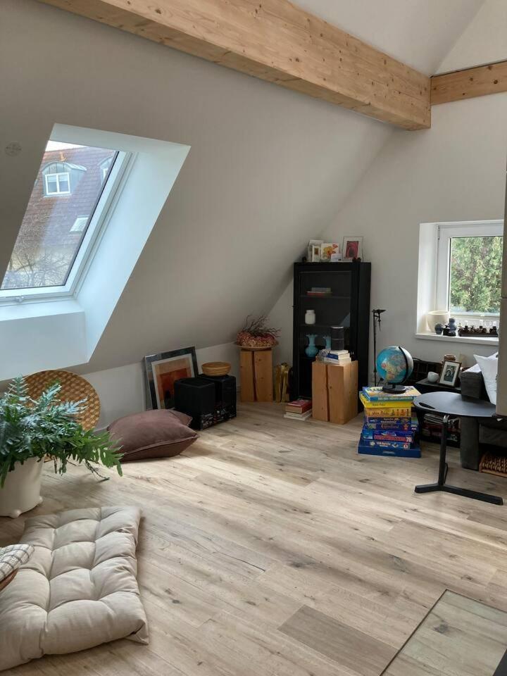 Neues Penthouse-Loft Mit Konuskarte Fuer Gratis Oepnv Apartment Ehrenkirchen Exterior foto