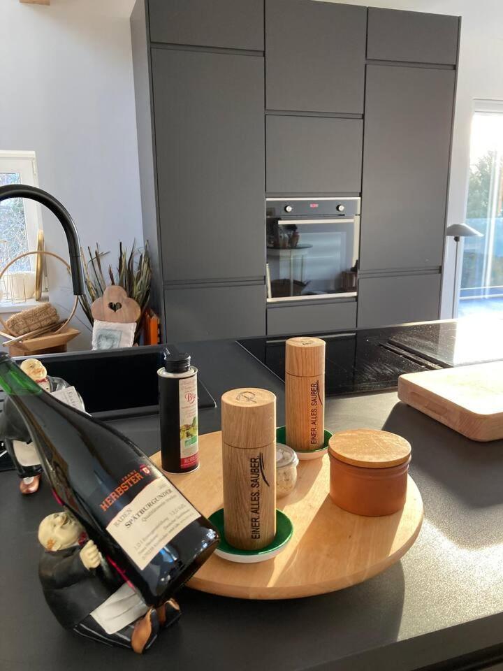 Neues Penthouse-Loft Mit Konuskarte Fuer Gratis Oepnv Apartment Ehrenkirchen Exterior foto