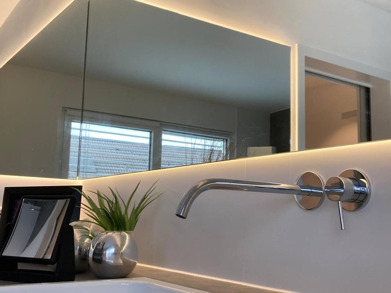 Neues Penthouse-Loft Mit Konuskarte Fuer Gratis Oepnv Apartment Ehrenkirchen Exterior foto