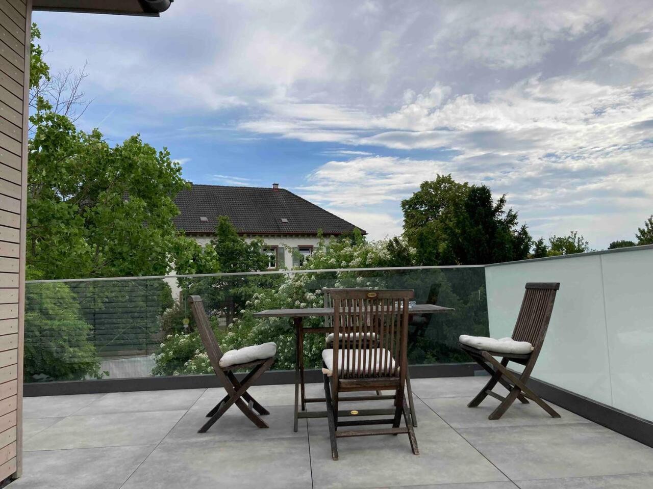 Neues Penthouse-Loft Mit Konuskarte Fuer Gratis Oepnv Apartment Ehrenkirchen Exterior foto